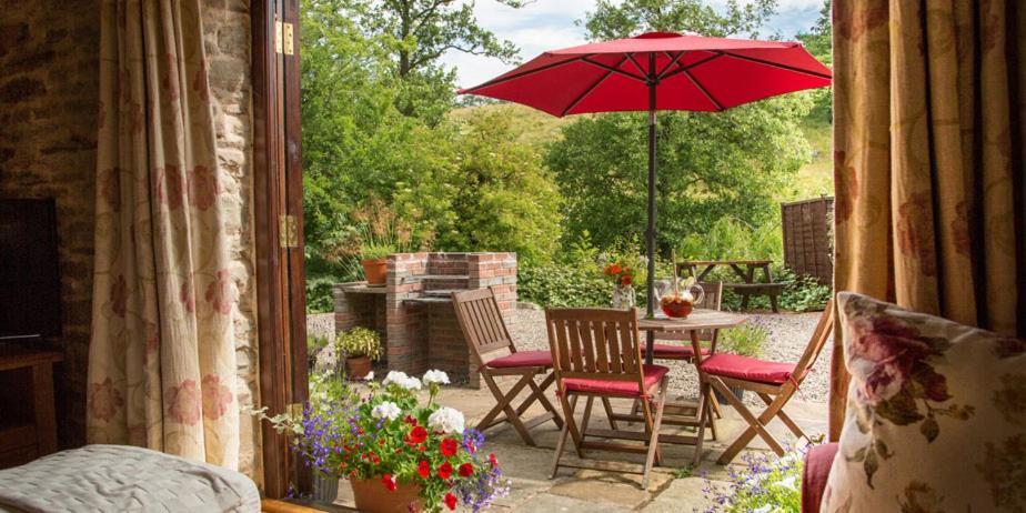 River Cottage@Cwm Mill - Riverside Family Holidays In The Black Mountains Hereford Dış mekan fotoğraf